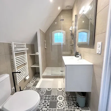 2 Pieces Avec Terrasse *